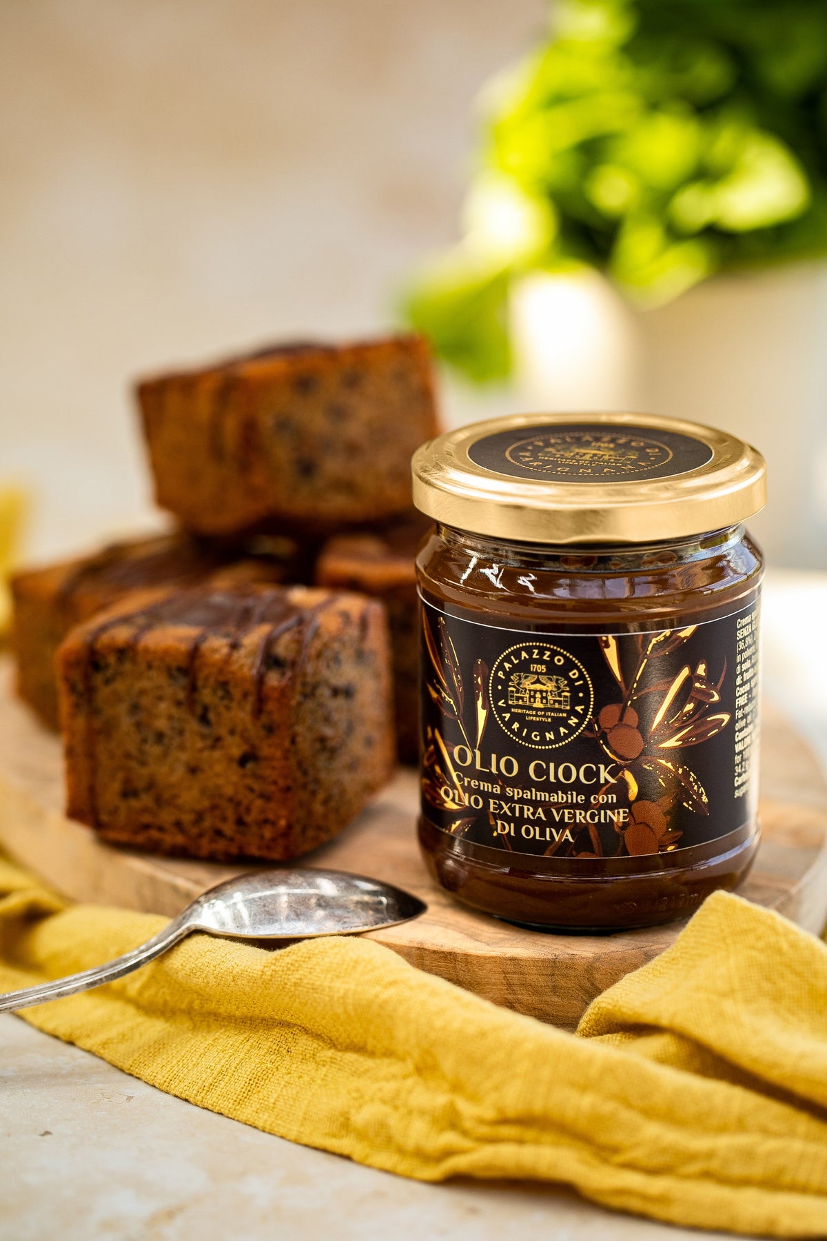 Olio Cioc Cream Spread — 02_editorial (1).jpg